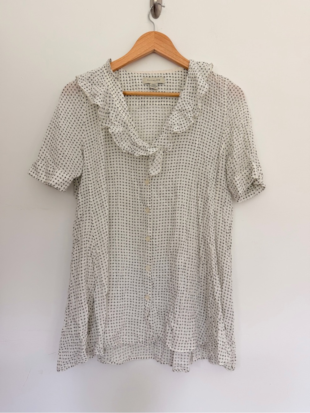 11:1:Tylho Anthropologie Cream Gray Cross Printed Ruffle Collar Blouse Buttons S